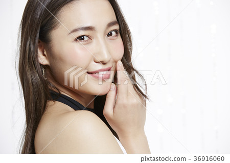 Beautiful woman beauty portrait Beautiful woman beauty portrait 36916060