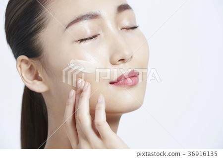 Beautiful woman beauty portrait Beautiful woman beauty portrait 36916135