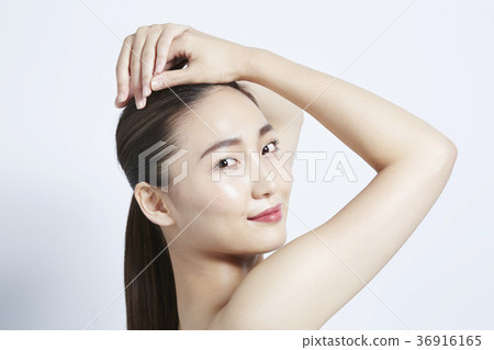 Beautiful woman beauty portrait 36916165