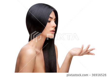 Beautiful Young Woman with Clean healthy hair 36916526