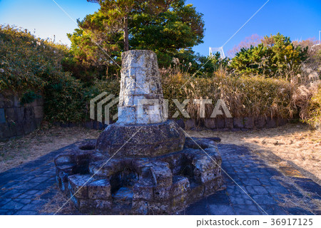 The remains of the furnace at Daiba Park (3rd Daiba) The remains of the furnace at Daiba Park (3rd Daiba) 36917125