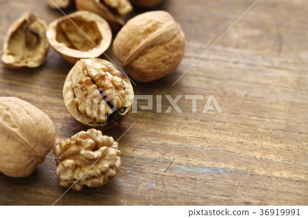  Walnut 36919991