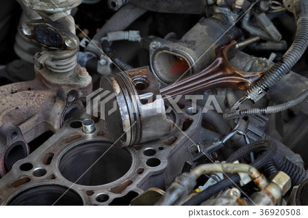 Car engine piston replacing 36920508