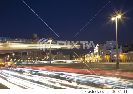 Floating bridge of Zaryadye park, Moscow  36921313