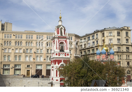 Varvarka street near Red Square in Moscow, Russia Varvarka street near Red Square in Moscow, Russia 36921340