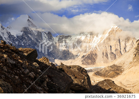 Nuptse, Everest region, Himalaya, Nepal 36921675