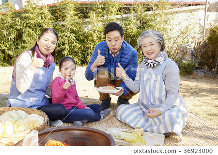 家庭,韓國人,泡菜,Kimjang,生活 家庭,韓國人,泡菜,Kimjang,生活 36923000