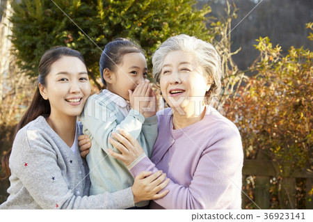 祖母,媽媽,孫女,女兒,韓國 祖母,媽媽,孫女,女兒,韓國 36923141