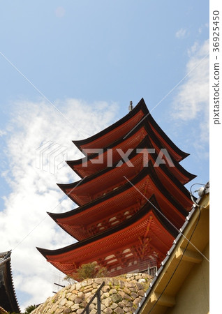 1000日曆（豐國神社）的“五重塔”（嚴島神社/宮島町，廿日市市，廣島縣） 36925450