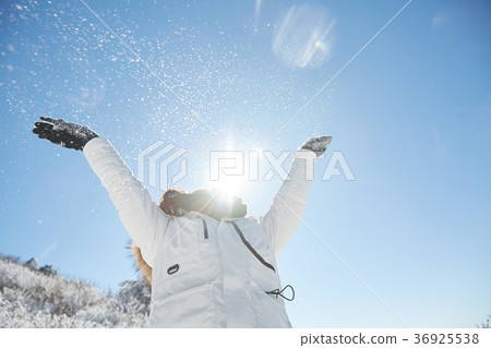 Woman, winter, snow, Mt. 36925538