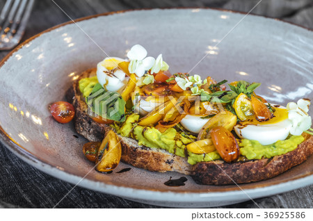 Avocado toast Avocado toast 36925586