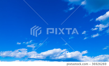 十二月天空和雲彩16：9 36926269