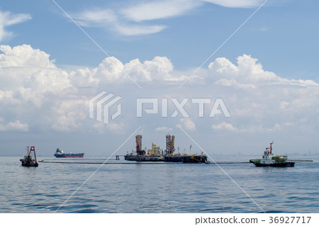 Offshore Seaverse and wary ship 36927717