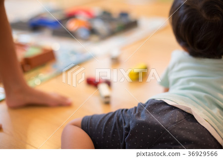 enjoy oneself, play, playful 36929566