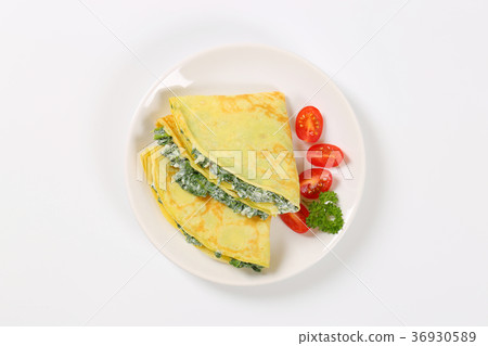 Spinach and cheese crepes Spinach and cheese crepes 36930589