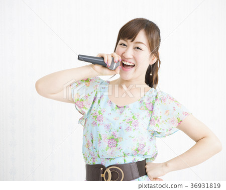 Woman young woman lifestyle portrait 36931819