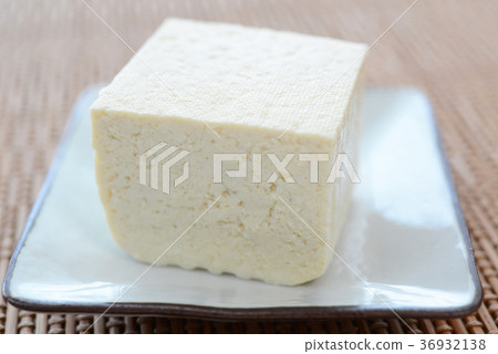 新鮮的豆腐 新鮮的豆腐 36932138