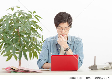 Male nomad worker Male nomad worker 36932206