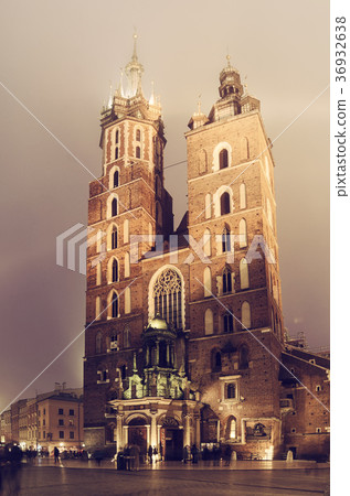 Market square in Cracow at night Market square in Cracow at night 36932638