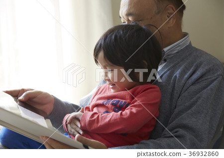 高級和孫子一起玩 36932860