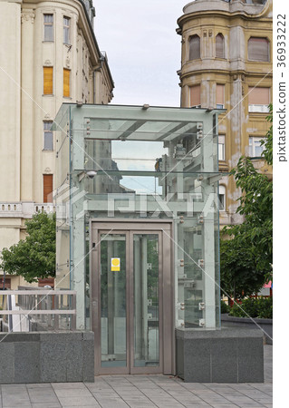 Accessible Lift Accessible Lift 36933222