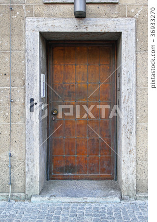 Copper Door 36933270