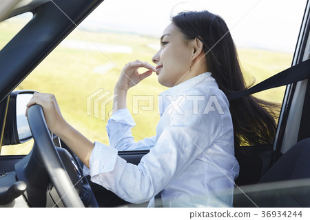 商務旅行駕駛職業女性 36934244