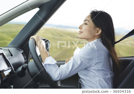 商務旅行駕駛職業女性 36934316