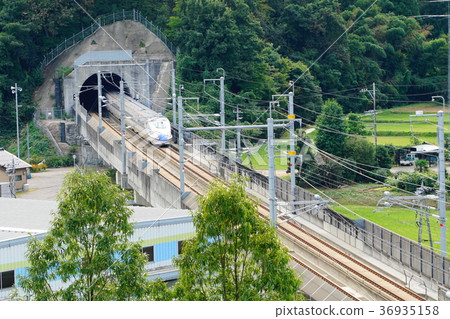 山公園,你可以看到新幹線 山公園,你可以看到新幹線 36935158