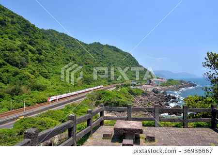 Yilan, North Coast, North Coast and Guanyin Mountain National Scenic Area, seaside, coast, mountain, sea, railway, train, transportation 36936667