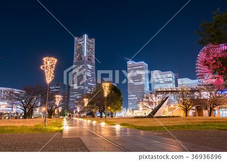 Minato Mirai District Light Up 36936896