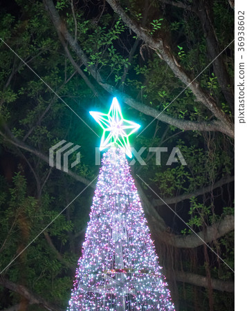 Defocused city light spot Defocused city light spot 36938602