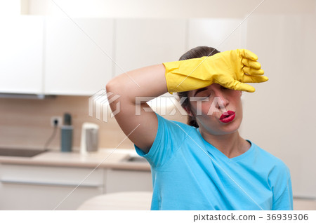 Charming woman doing cleaning Charming woman doing cleaning 36939306