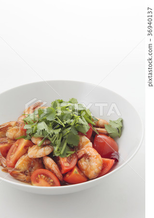 Thai style stir-fried pakuchi with shrimp and tomato 36940137