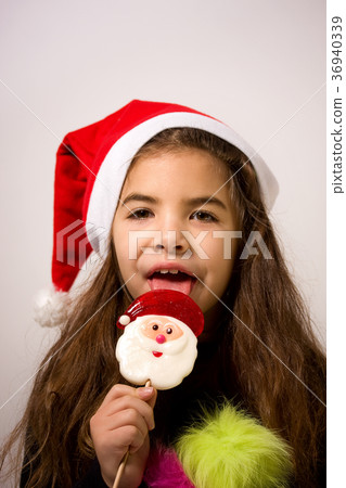 Girl Wit Candy 36940339