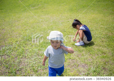 girl, girls, little girls 36940926