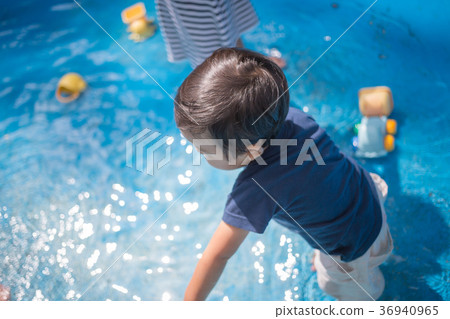 在水里玩 戲水 兒童 36940965