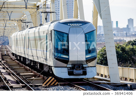 Tobu Series 500 Limited Express Liberty 36941406