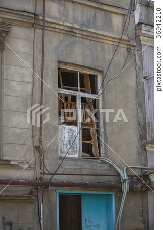 Vintage broken window vandalism urbant city whalls 36942210