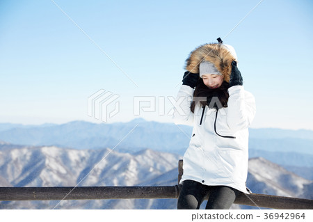 Woman, winter, snow, Mt. 36942964