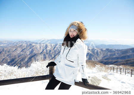 Woman, winter, snow, Mt. 36942968