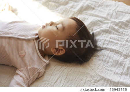 Infant Man Sleep Korean Stock Photo 36943556 Pixta