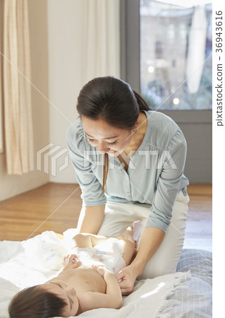 Mother, Son, Infant, Life, Housing, Korean 36943616