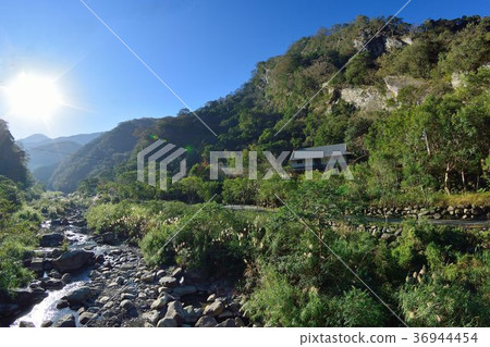 Mountain scenery - Hsinchu Point Shixiu 36944454