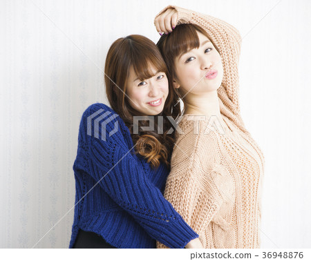 Female Young Female Friend Female Young Female Friend 36948876