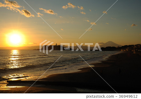 Mount Fuji seen from Shonan Mount Fuji seen from Shonan 36949612