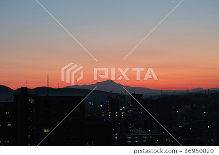從松江市看的出雲富士的日出 36950020