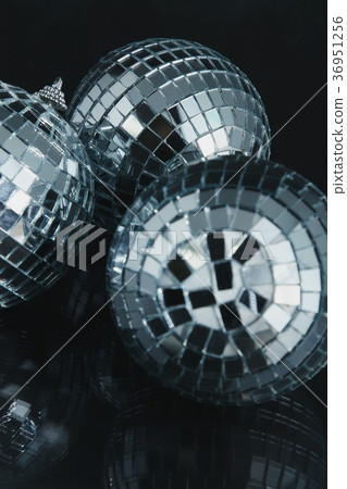 Mirror ball 36951256
