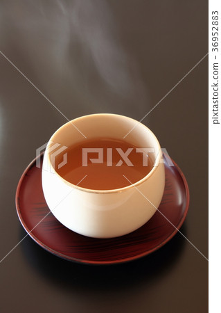 roasted green tea roasted green tea 36952883