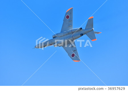 Air Self Defense Force T-4 Training Machine Air Self Defense Force T-4 Training Machine 36957629